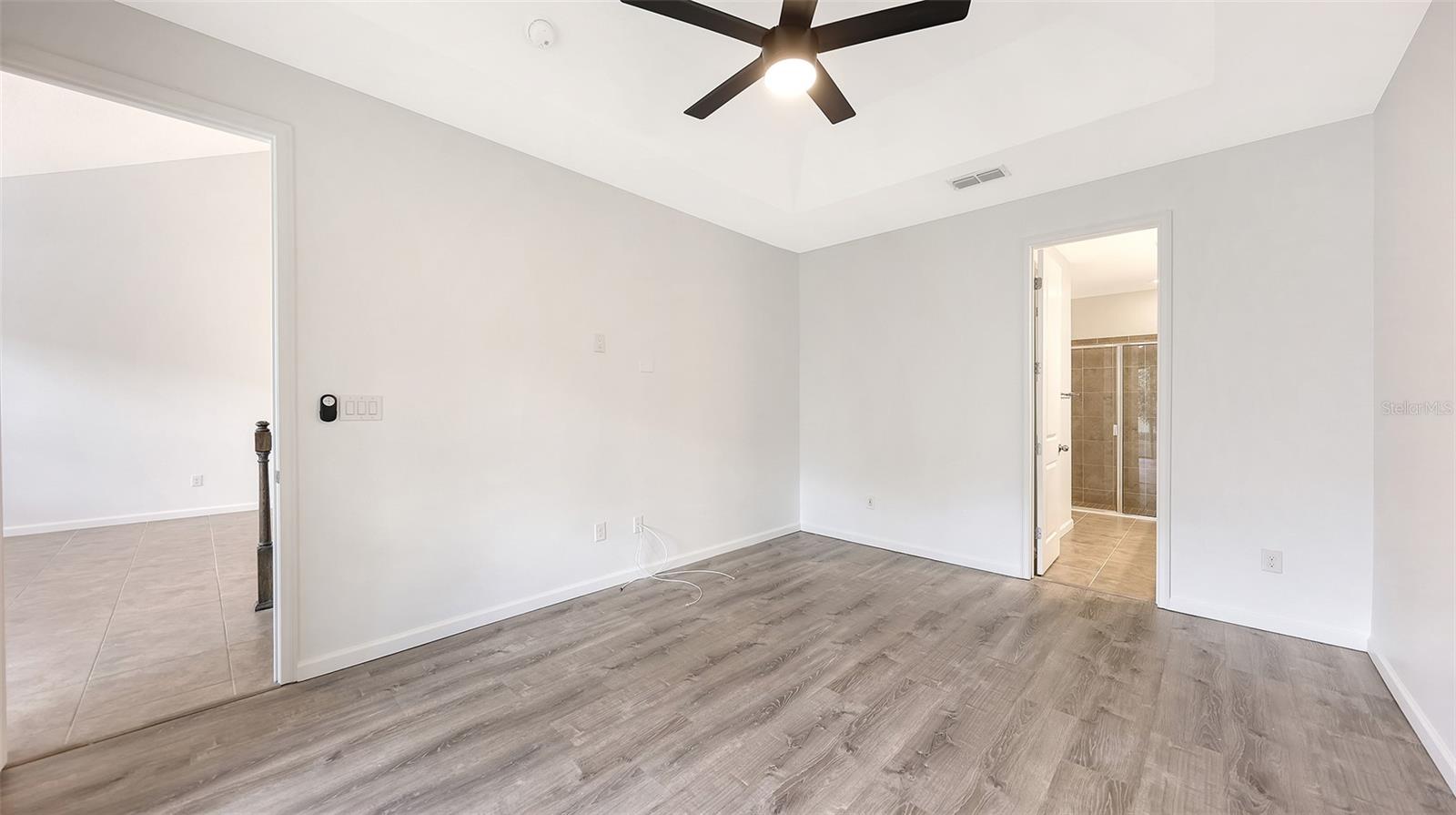 Image 14 of 51 For 11824 Meadowgate Place