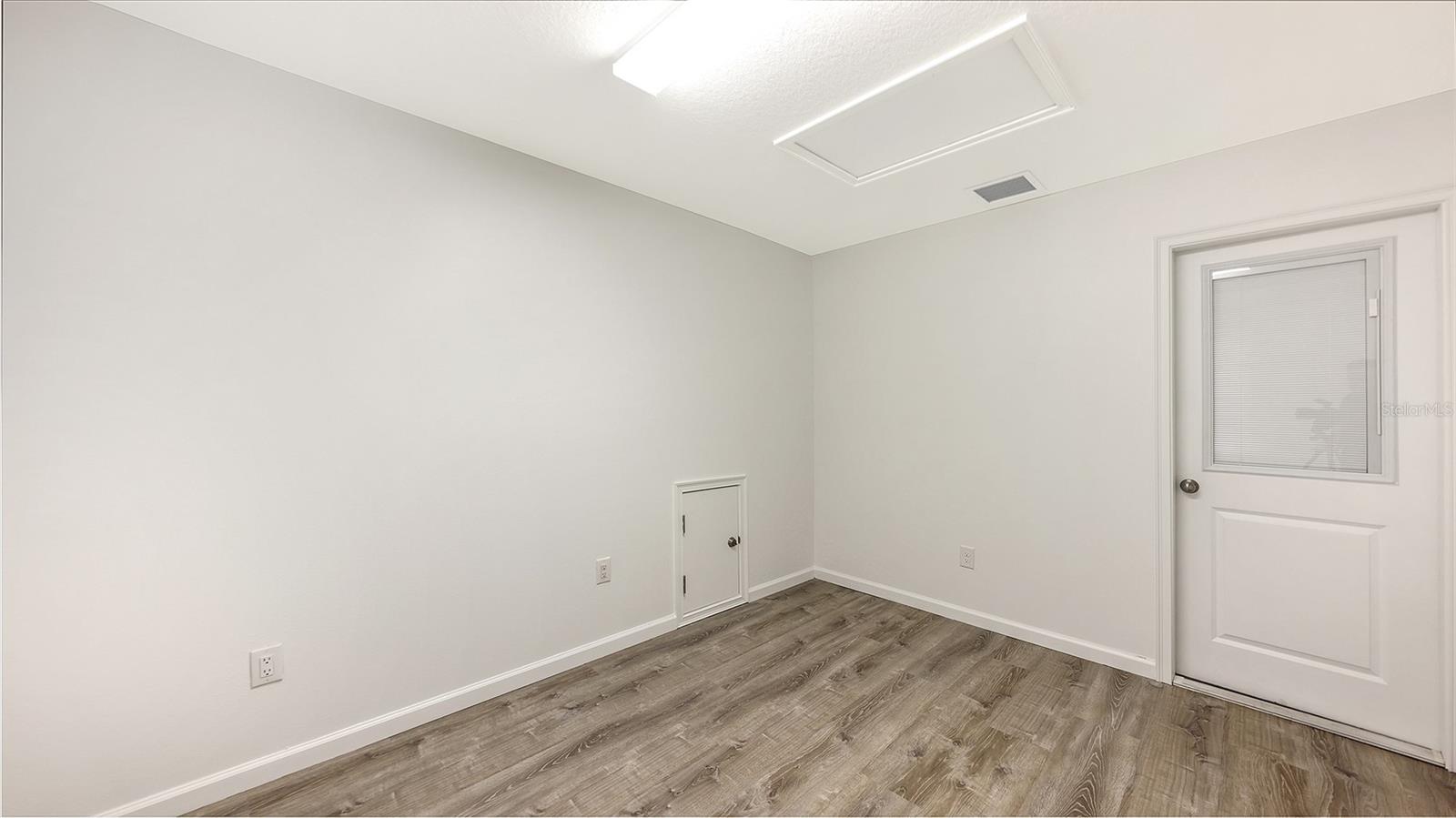 Image 22 of 51 For 11824 Meadowgate Place