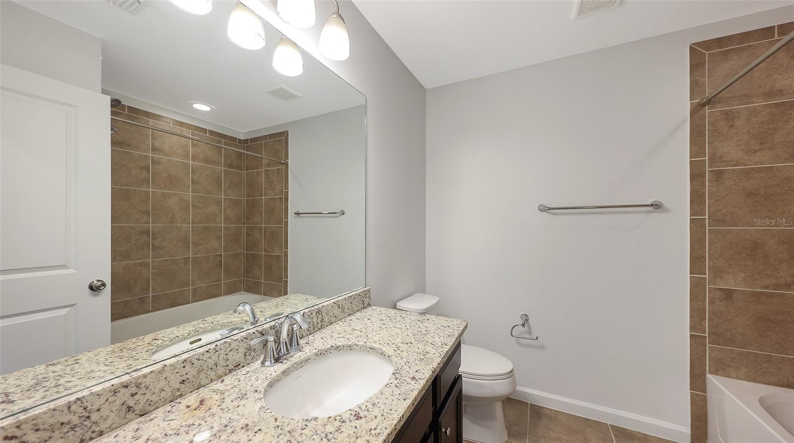 Image 23 of 51 For 11824 Meadowgate Place