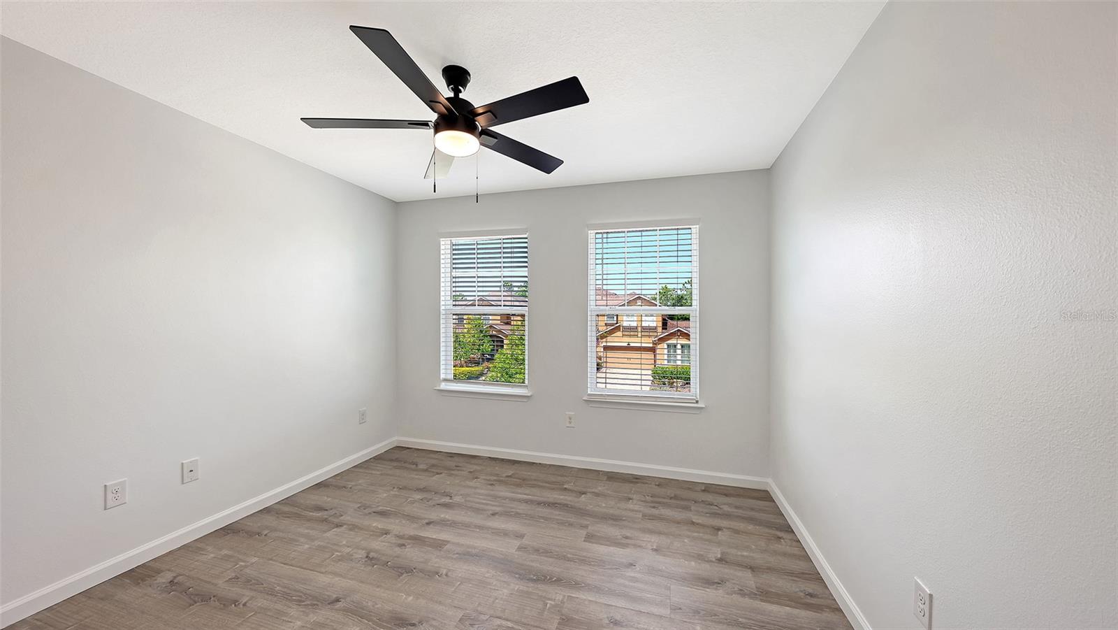 Image 25 of 51 For 11824 Meadowgate Place