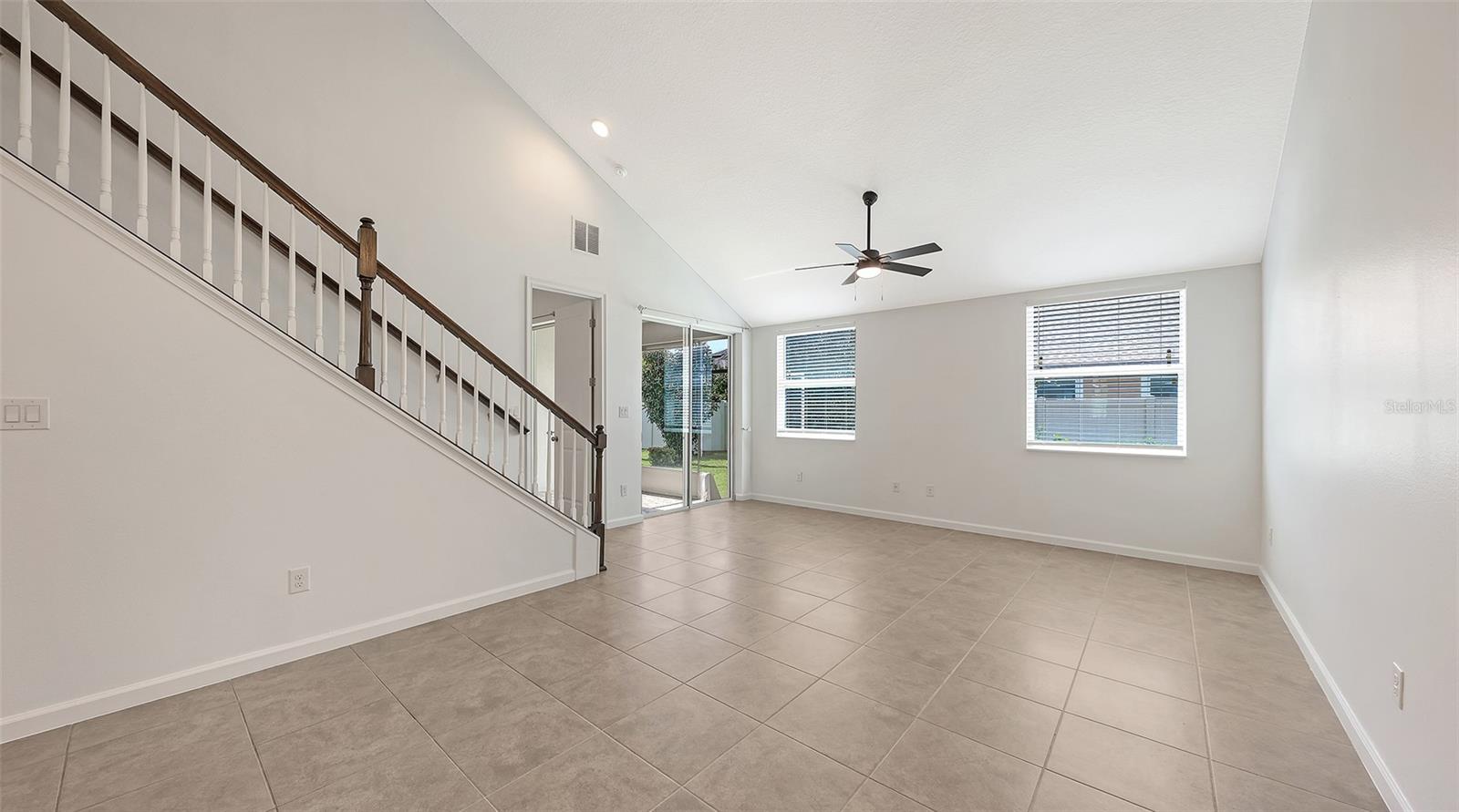 Image 5 of 51 For 11824 Meadowgate Place