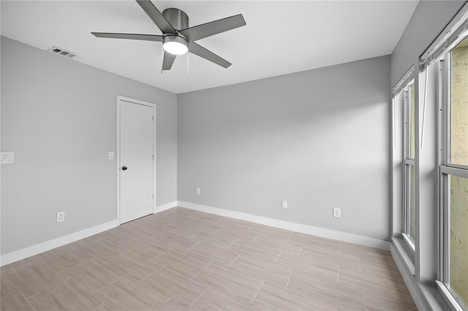 Image 13 of 31 For 3453 Clark Road 251