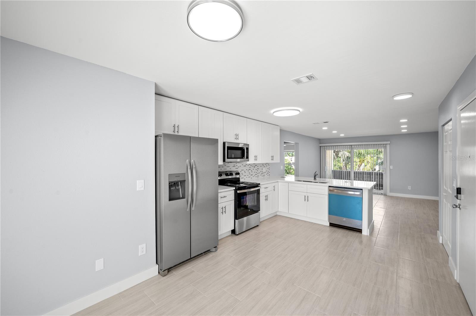 Image 3 of 31 For 3453 Clark Road 251