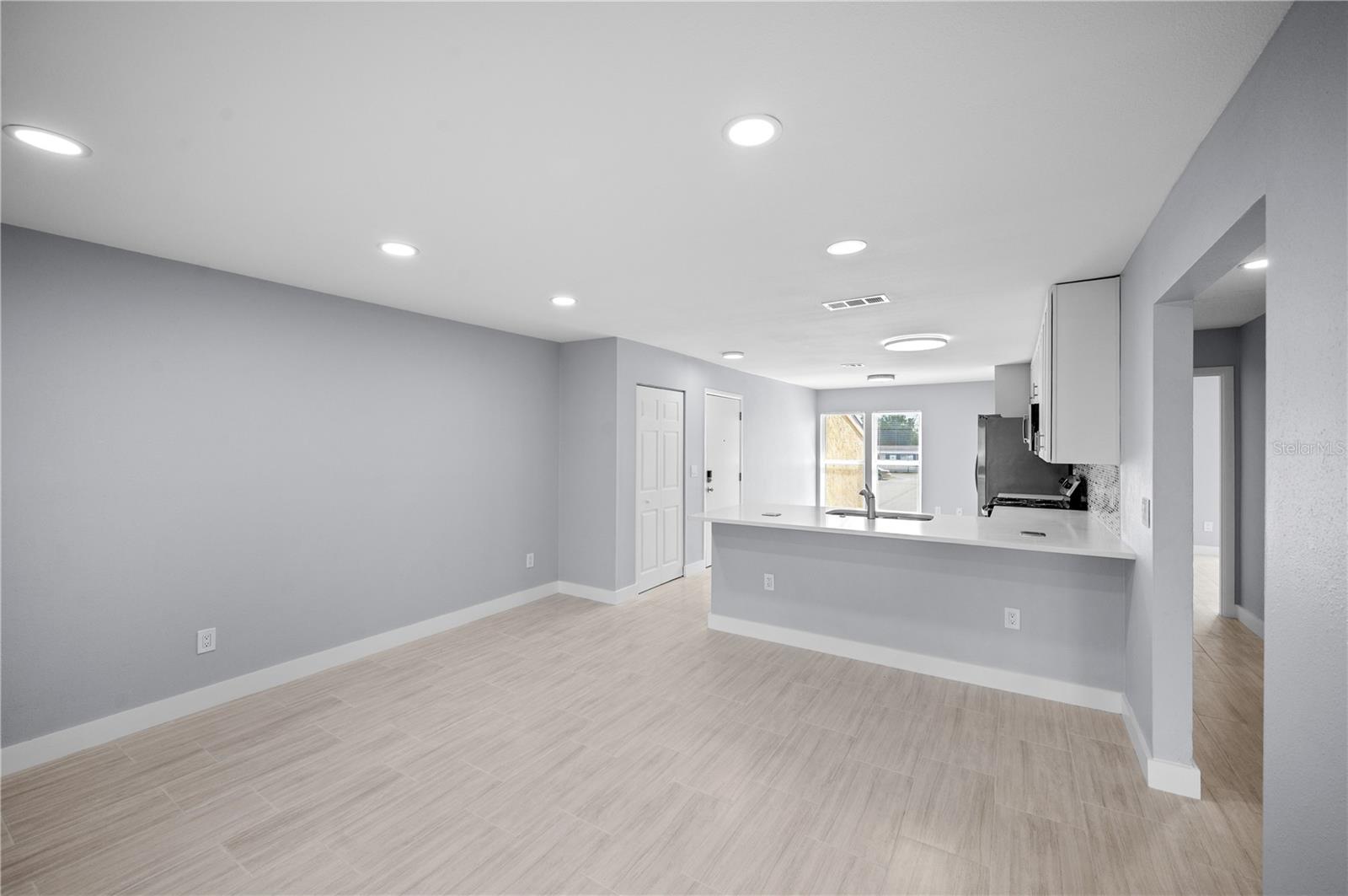 Image 9 of 31 For 3453 Clark Road 251