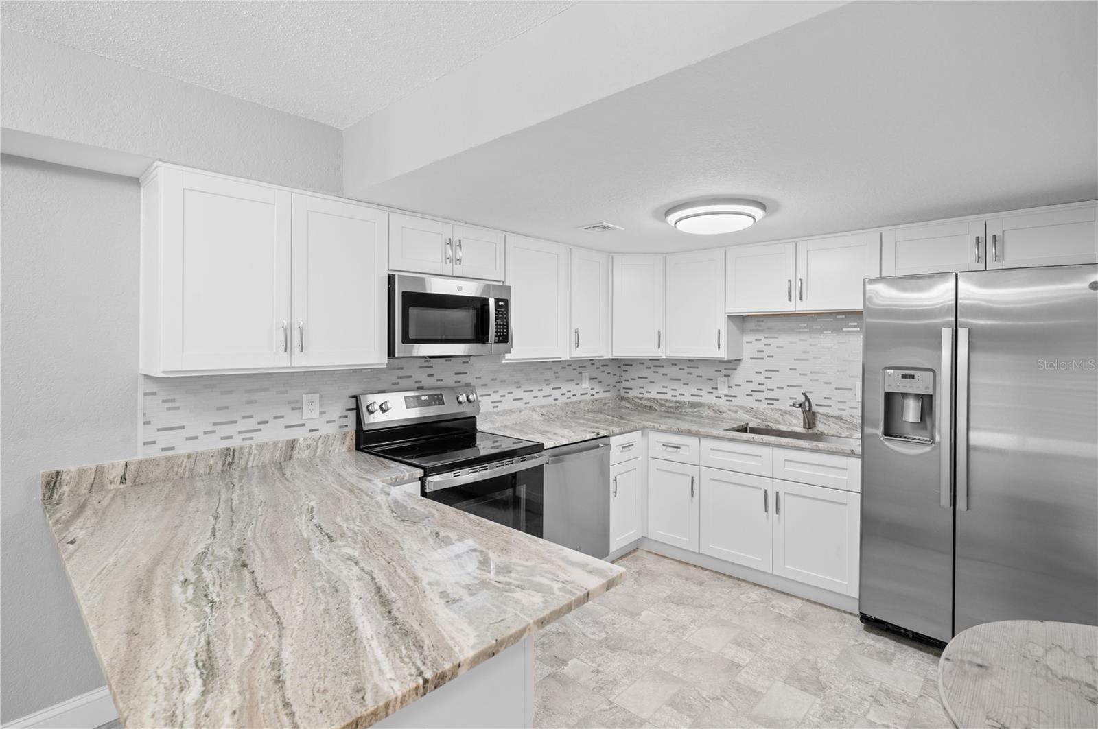 Image 5 of 28 For 3411 Clark Road 112