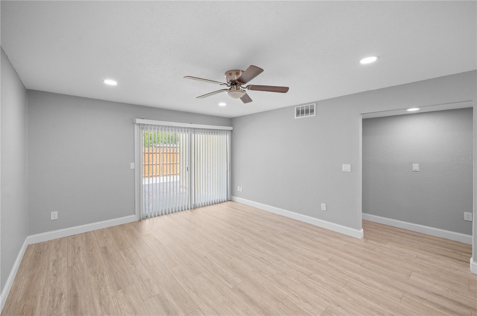 Image 7 of 28 For 3411 Clark Road 112