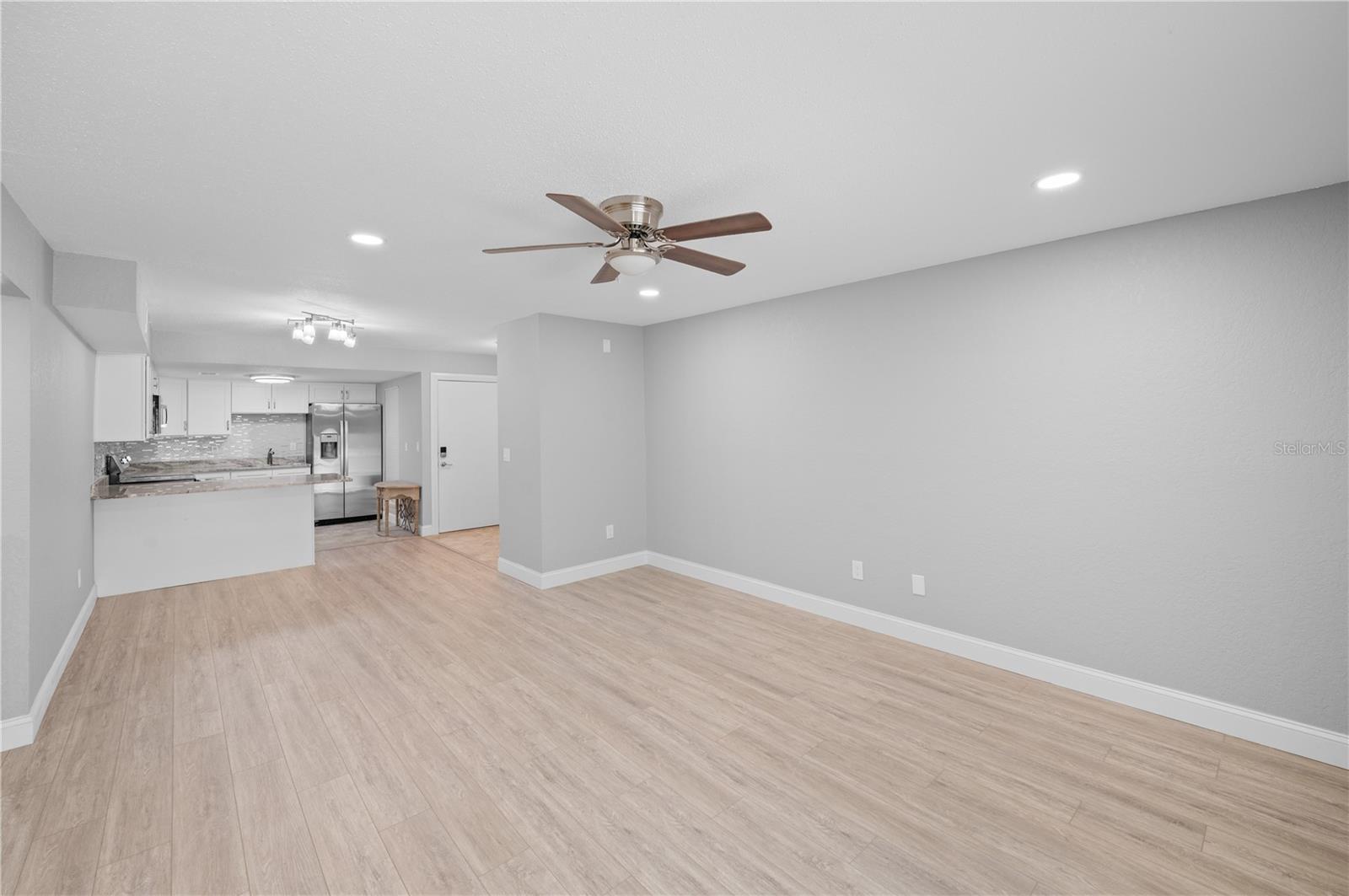 Image 9 of 28 For 3411 Clark Road 112