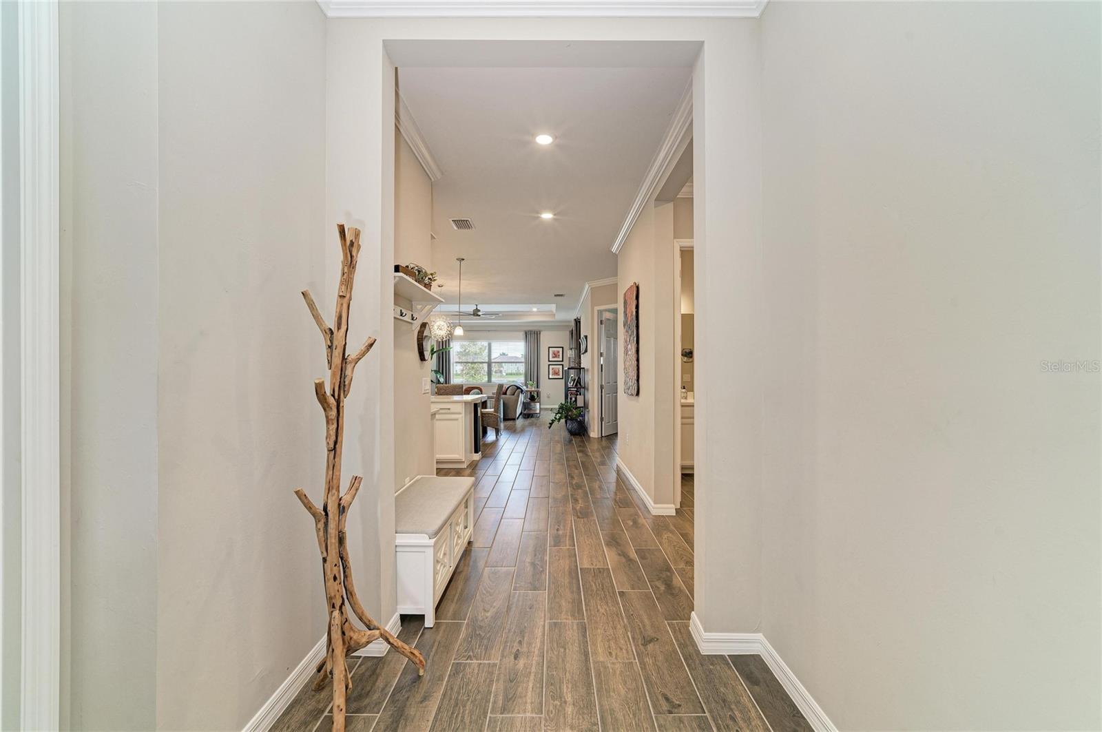 Image 10 of 92 For 283 Toscavilla Boulevard
