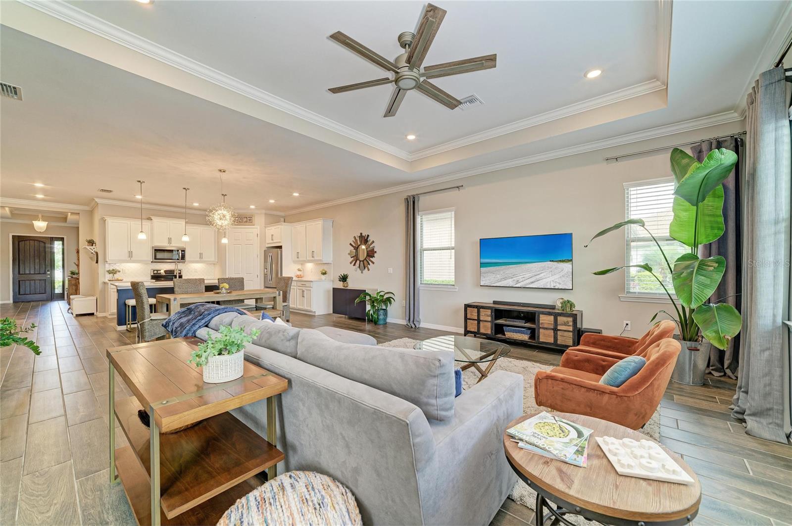 Image 23 of 92 For 283 Toscavilla Boulevard