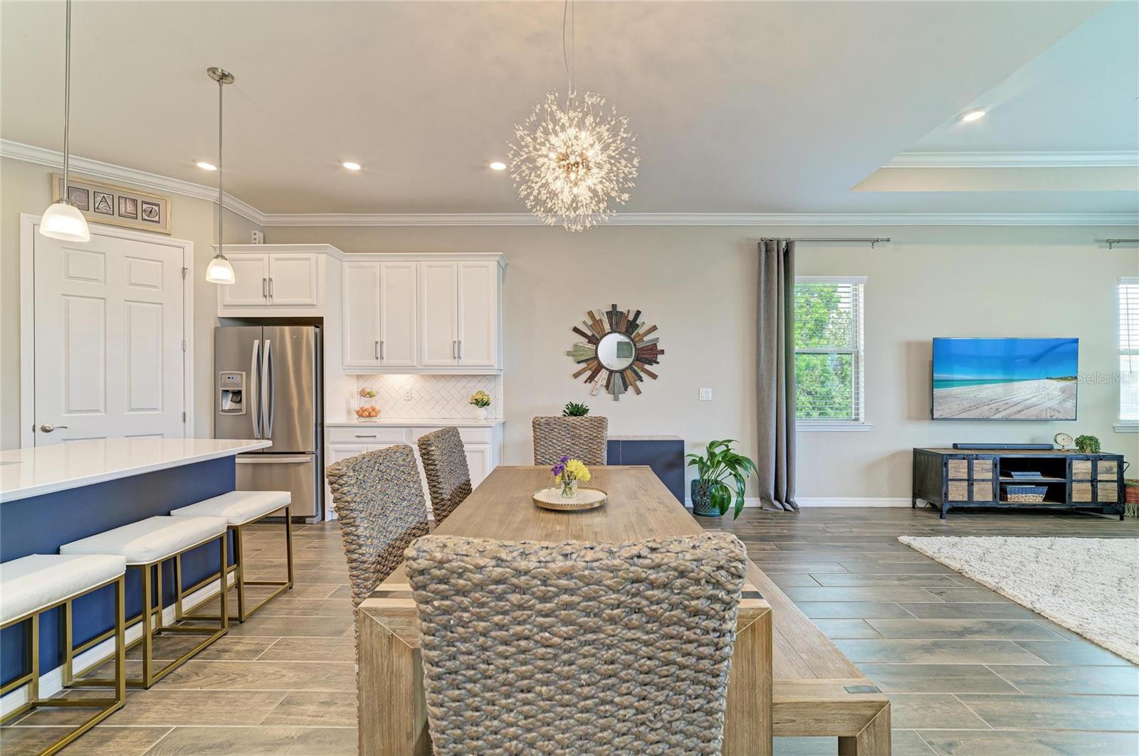 Image 33 of 92 For 283 Toscavilla Boulevard