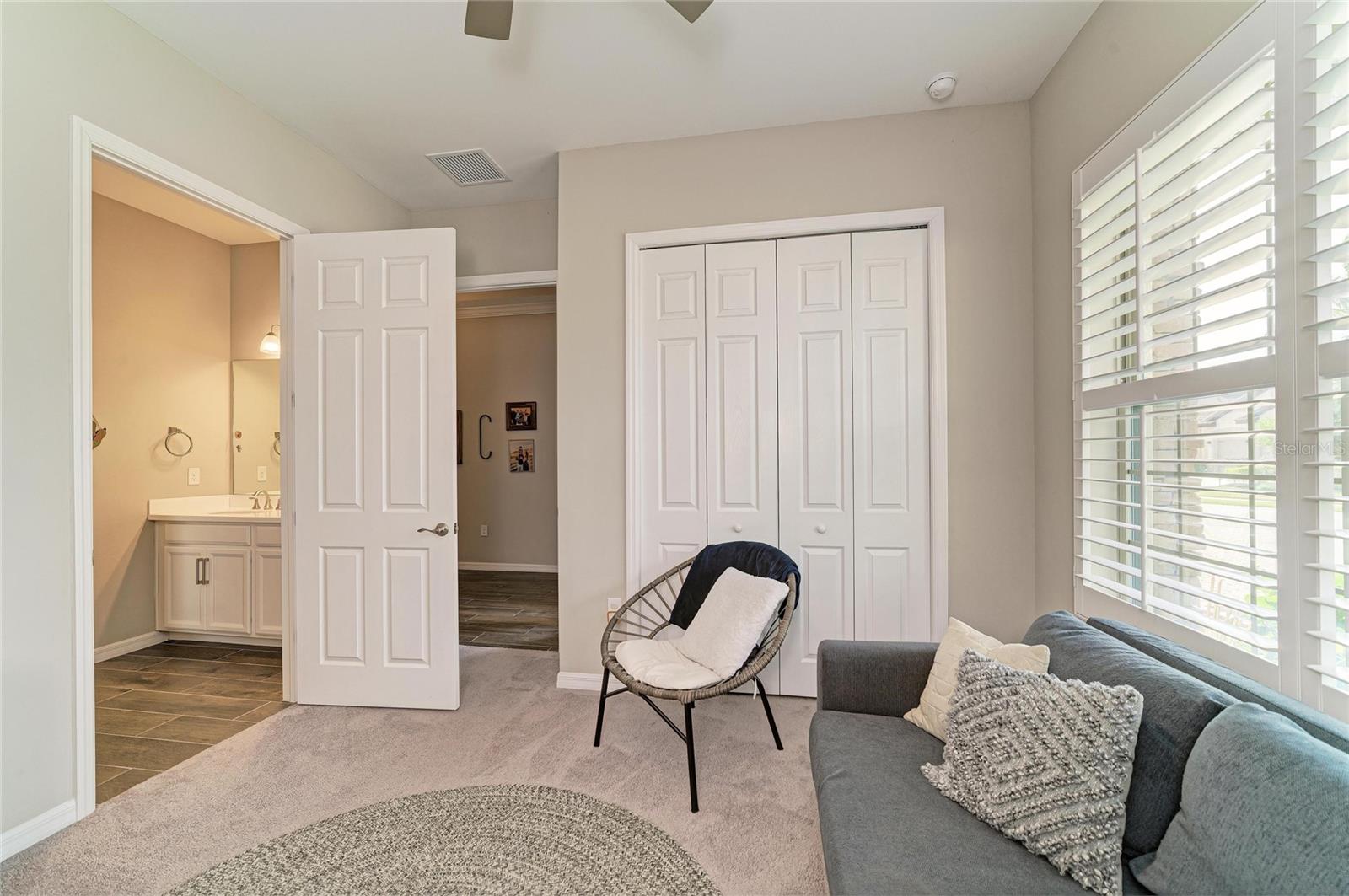 Image 43 of 92 For 283 Toscavilla Boulevard