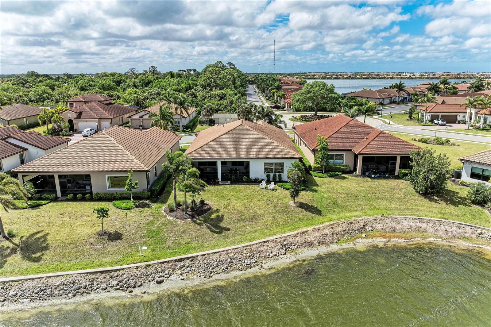 Image 56 of 92 For 283 Toscavilla Boulevard