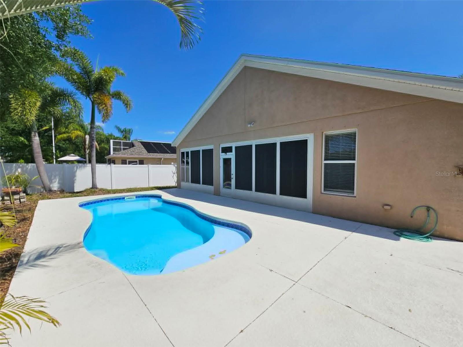 Image 24 of 36 For 7181 50th Avenue Circle E