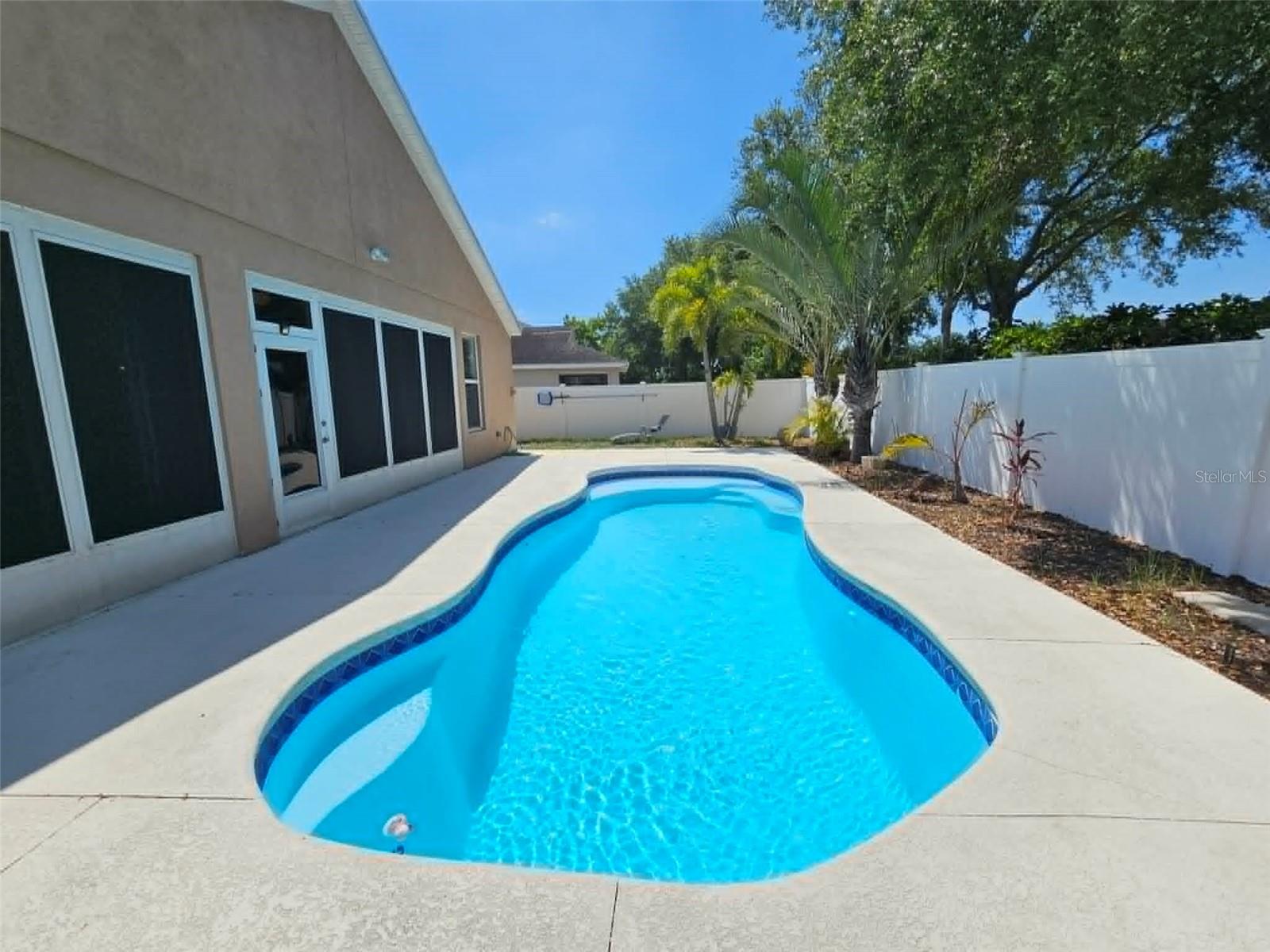 Image 26 of 36 For 7181 50th Avenue Circle E