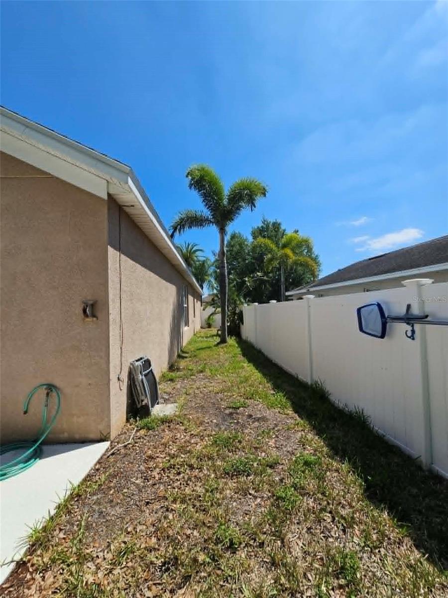 Image 31 of 36 For 7181 50th Avenue Circle E