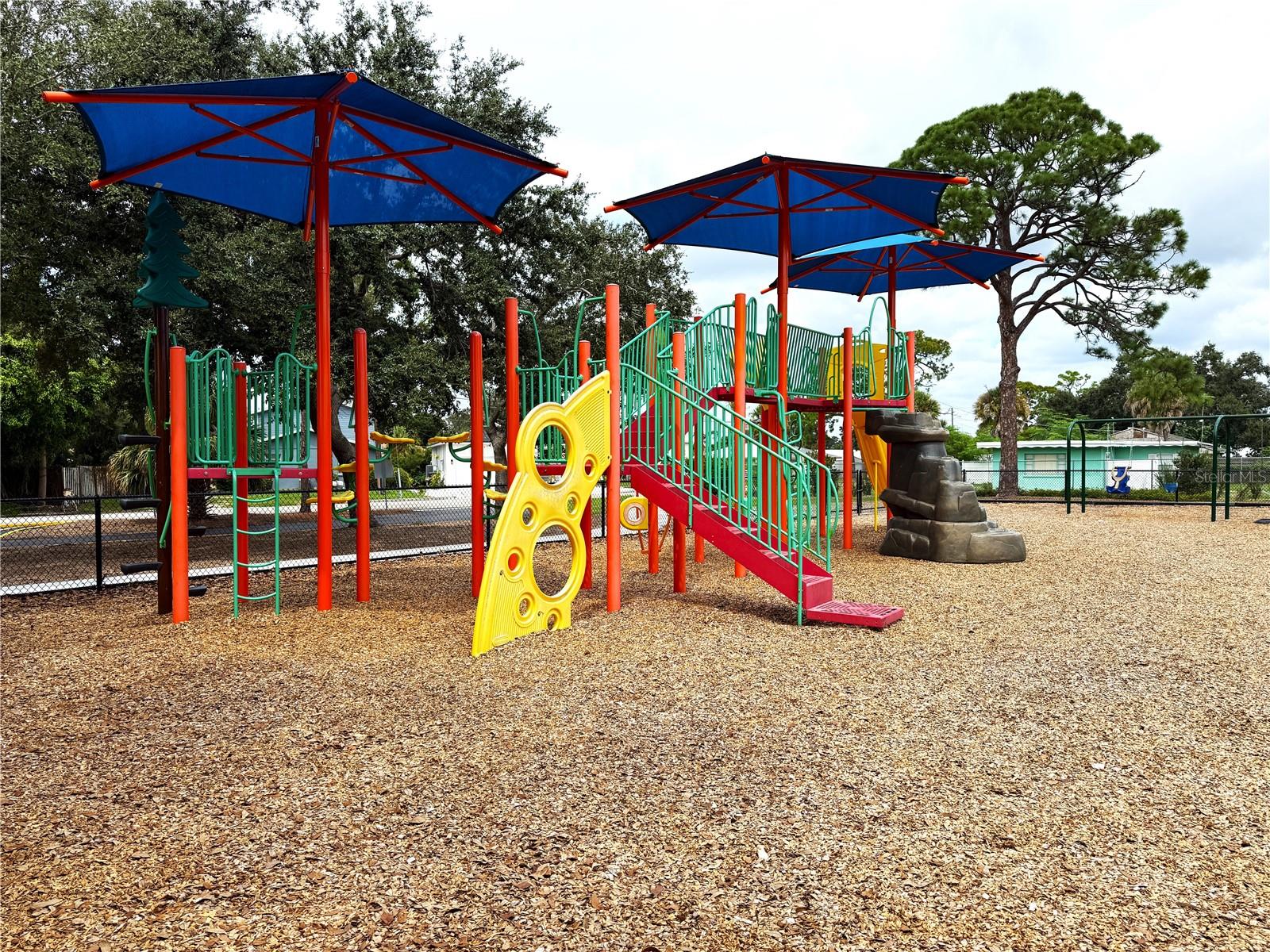 Image 12 of 14 For 611 Osceola Road