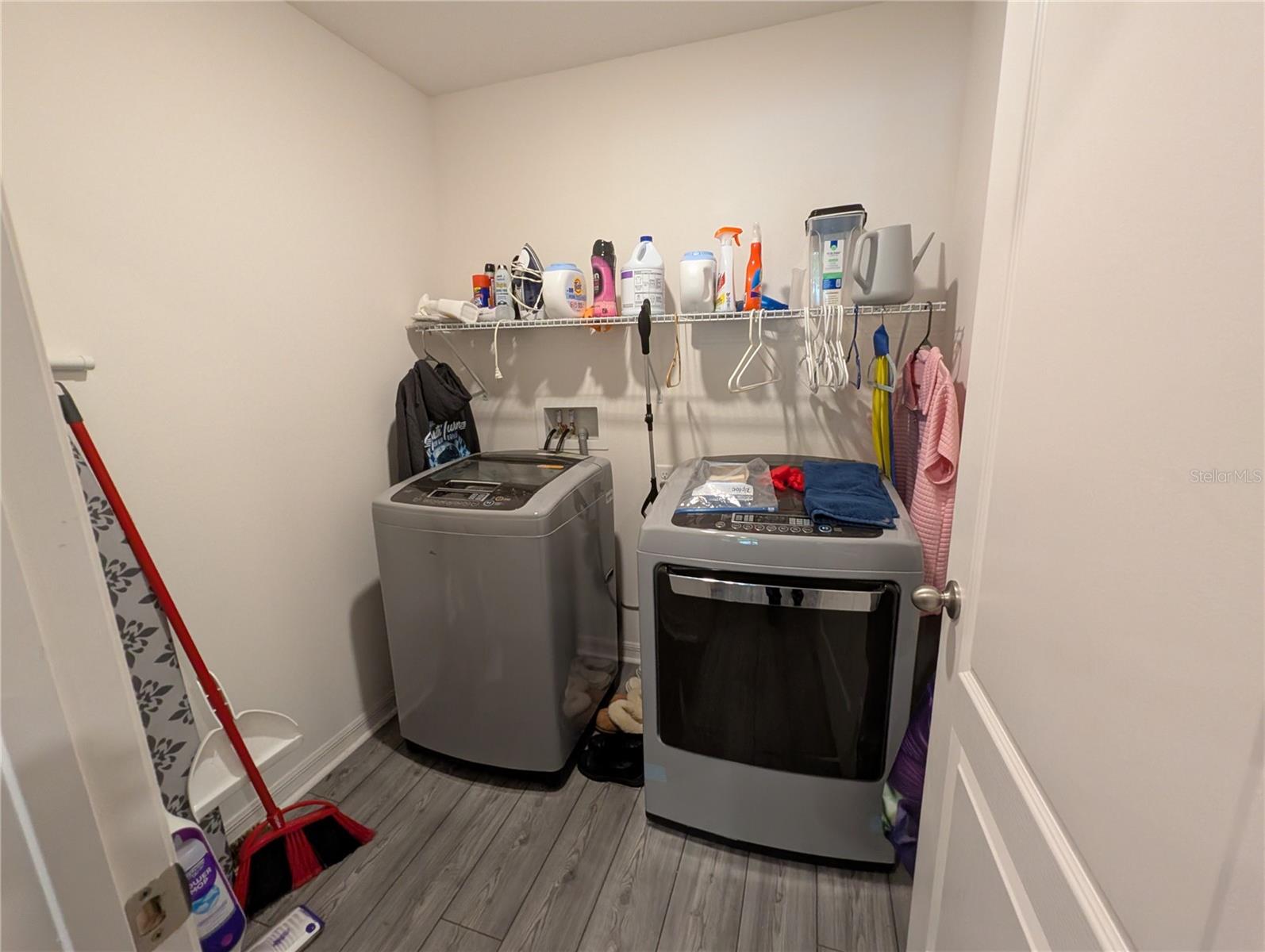 Image 10 of 29 For 1556 Wynford Circle