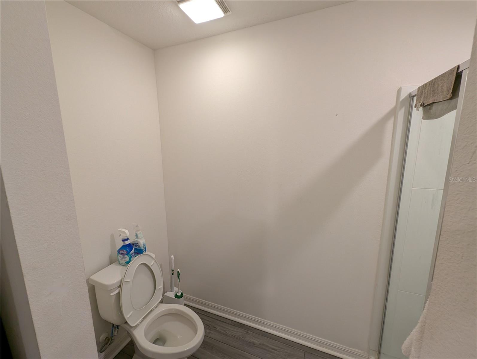 Image 24 of 29 For 1556 Wynford Circle