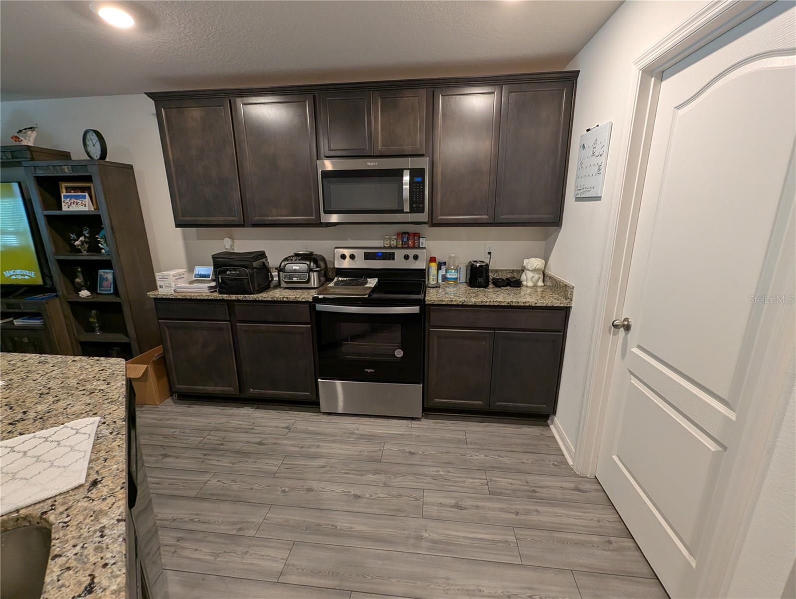 Image 8 of 29 For 1556 Wynford Circle