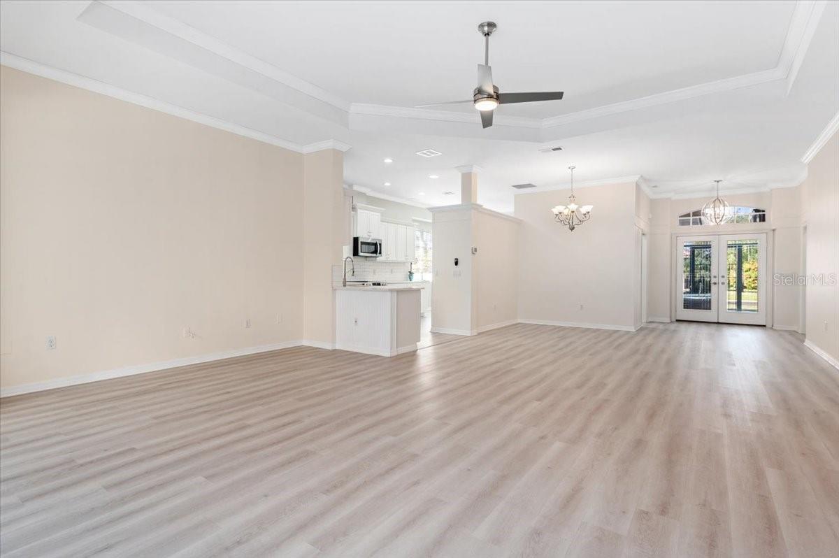 Image 10 of 50 For 700 Silk Oak Drive