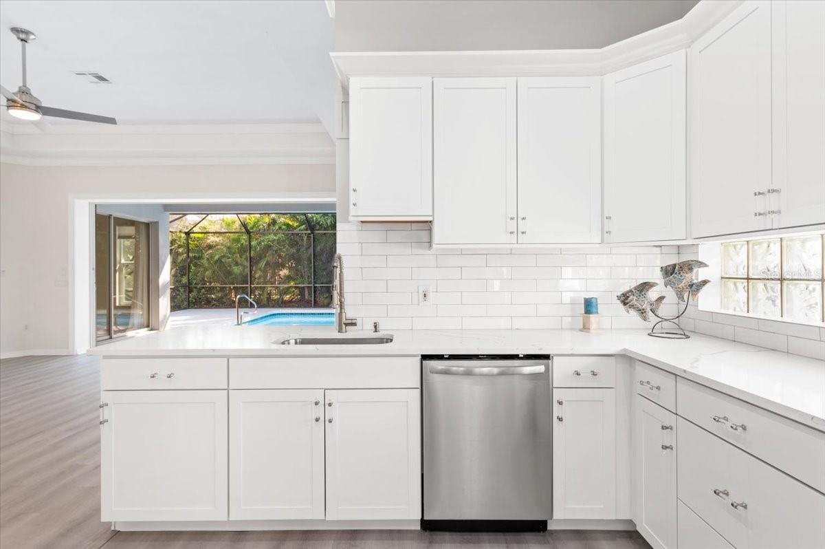 Image 16 of 50 For 700 Silk Oak Drive