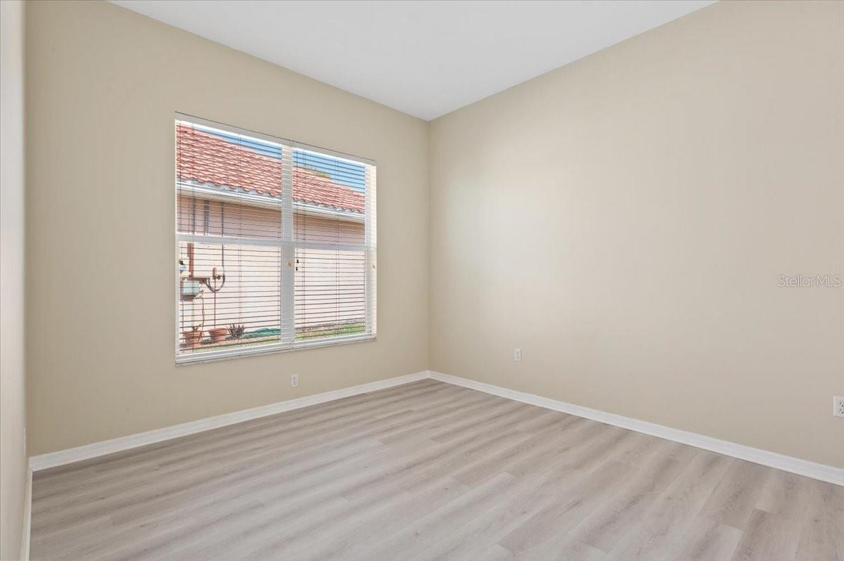 Image 27 of 50 For 700 Silk Oak Drive