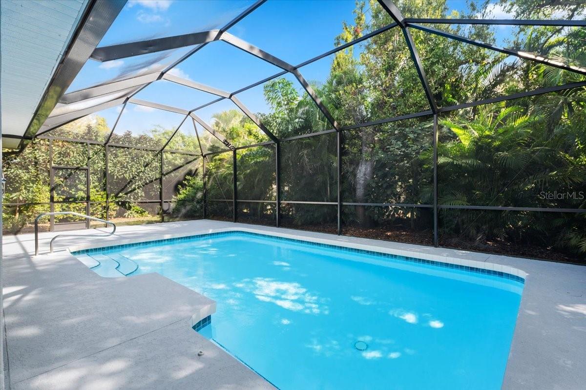 Image 40 of 50 For 700 Silk Oak Drive