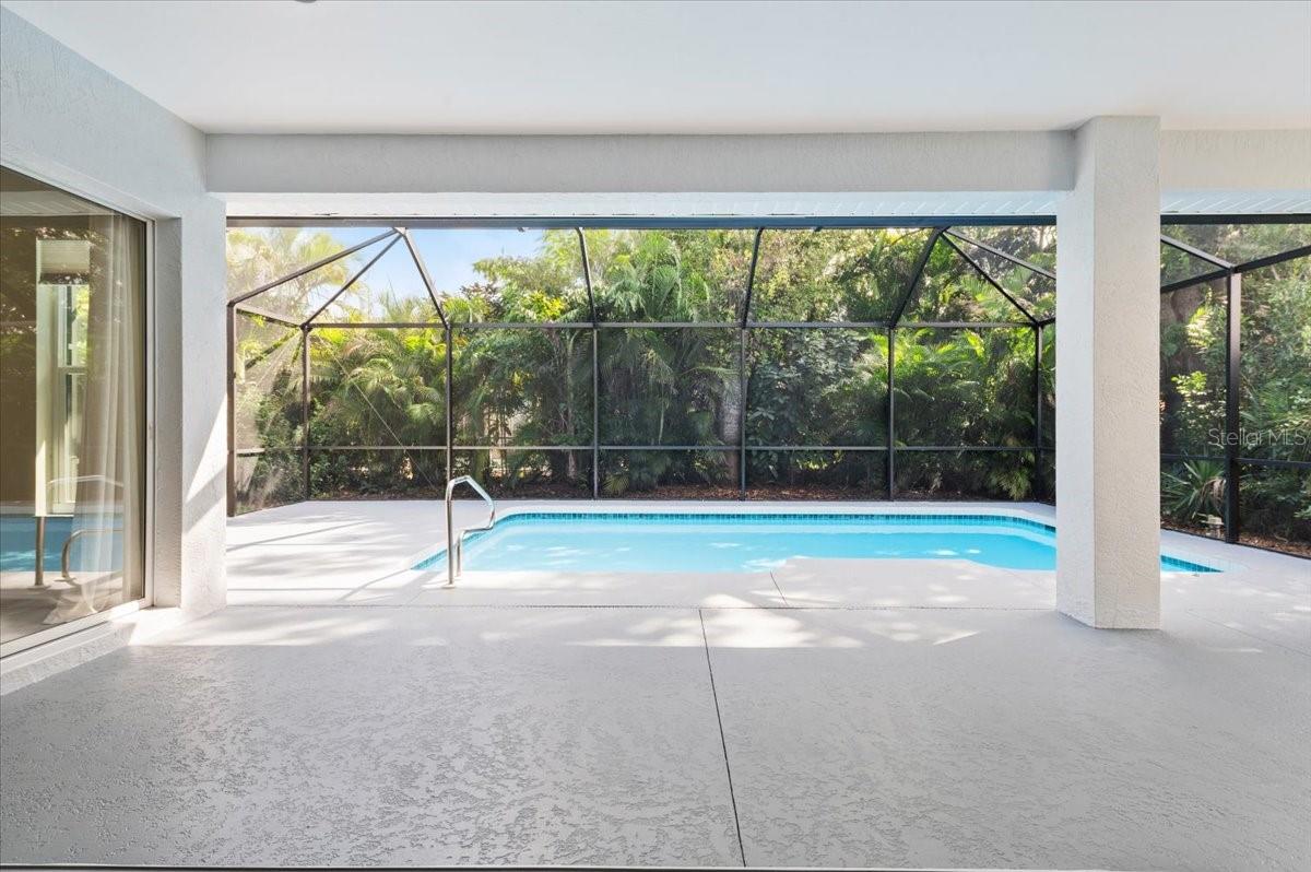 Image 44 of 50 For 700 Silk Oak Drive