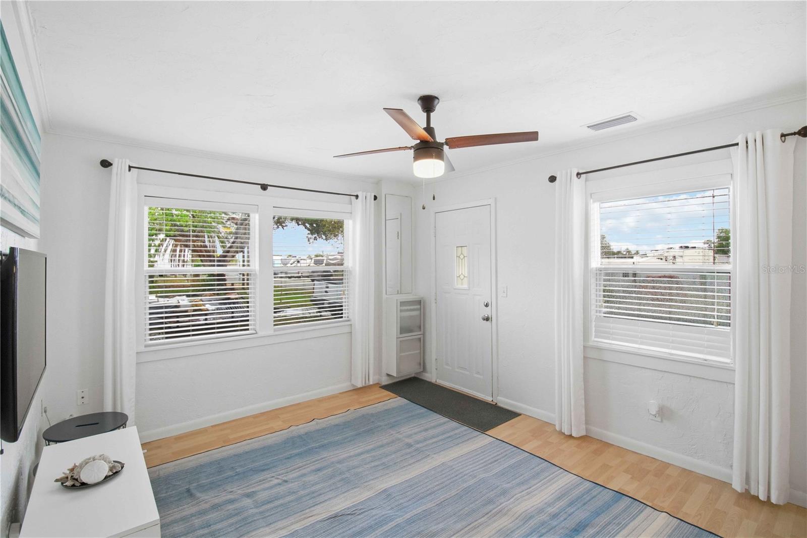 Image 17 of 26 For 2134 Hively Street