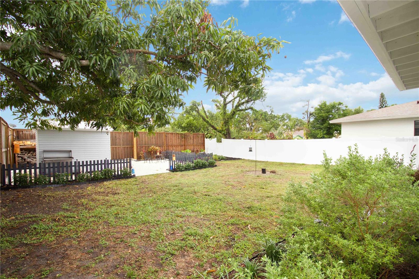 Image 20 of 26 For 2134 Hively Street