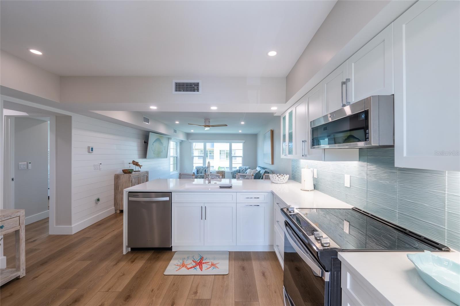 Image 10 of 65 For 3804 Gulf Of Mexico Drive B305