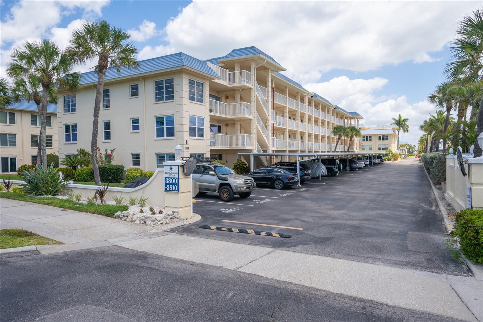 Image 2 of 65 For 3804 Gulf Of Mexico Drive B305