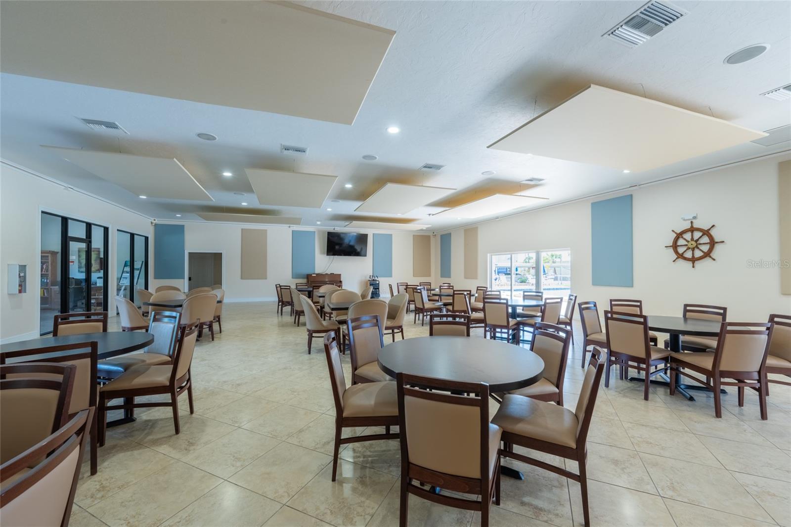 Image 57 of 65 For 3804 Gulf Of Mexico Drive B305