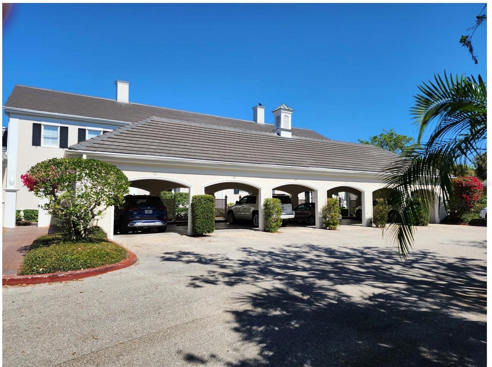 Image 17 of 23 For 76 Bishops Court Road 116