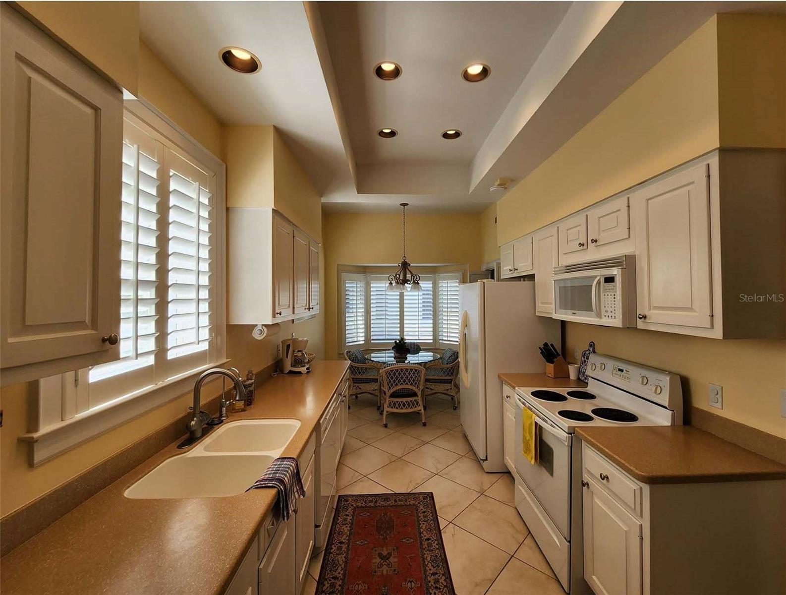 Image 7 of 23 For 76 Bishops Court Road 116