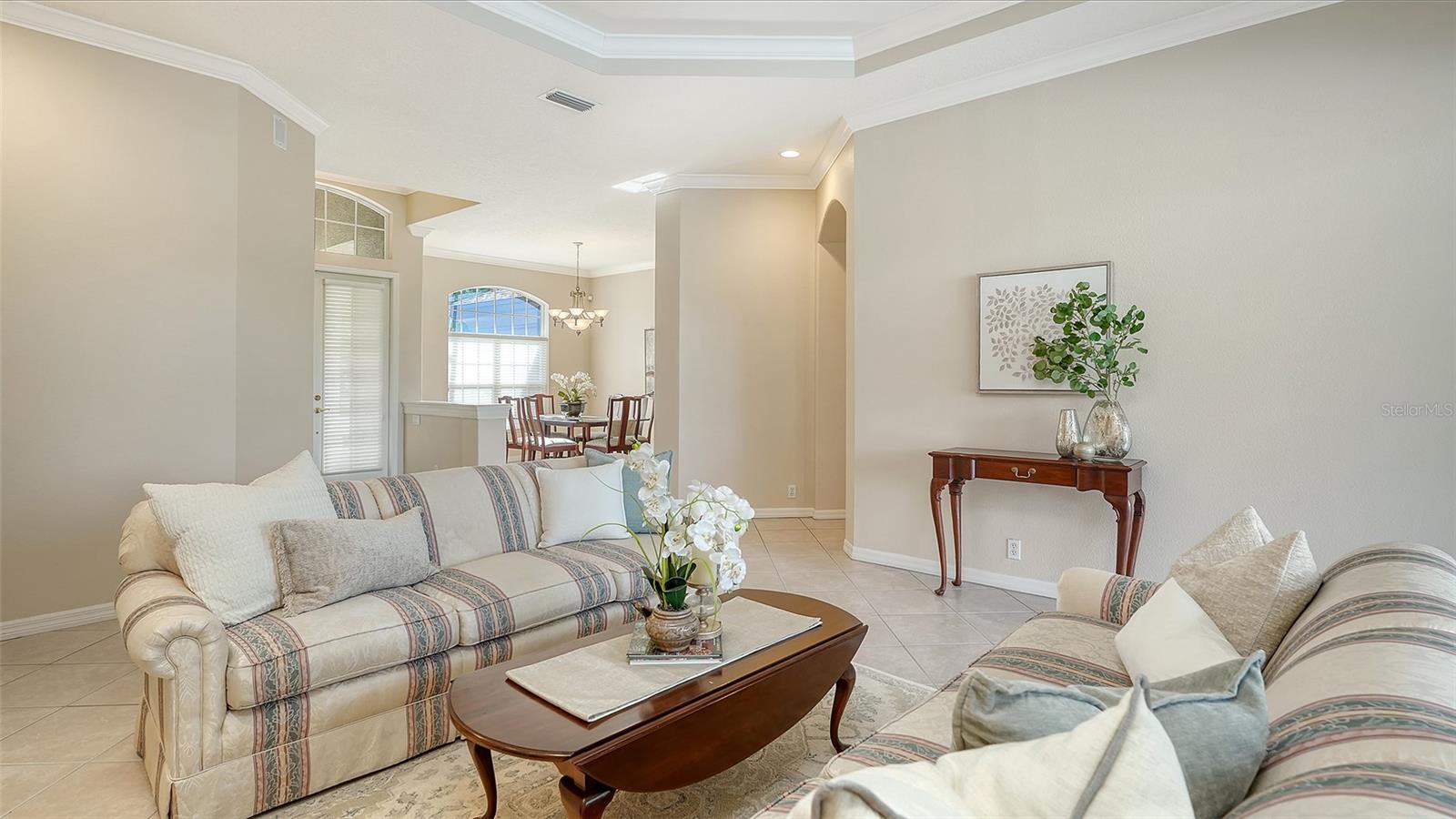 Image 16 of 76 For 7312 Pine Valley Street