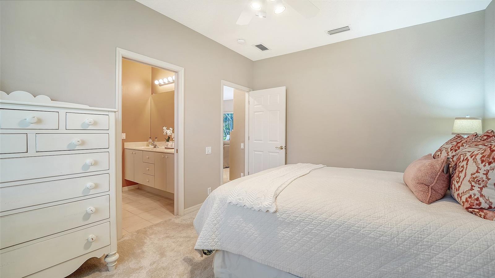 Image 40 of 76 For 7312 Pine Valley Street