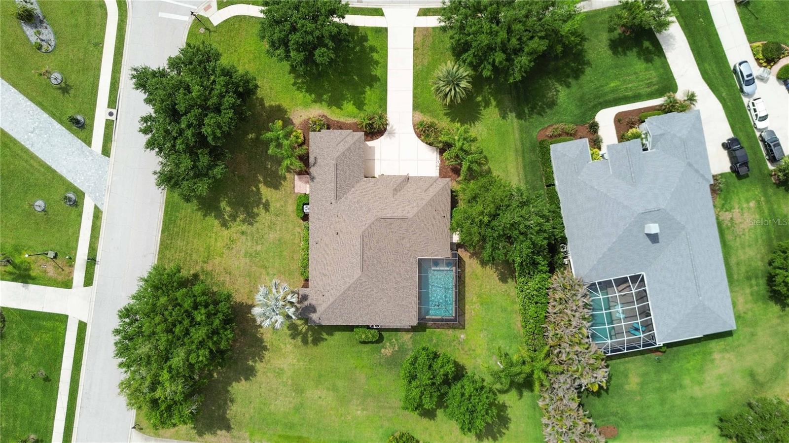 Image 2 of 54 For 15458 Mulholland Road