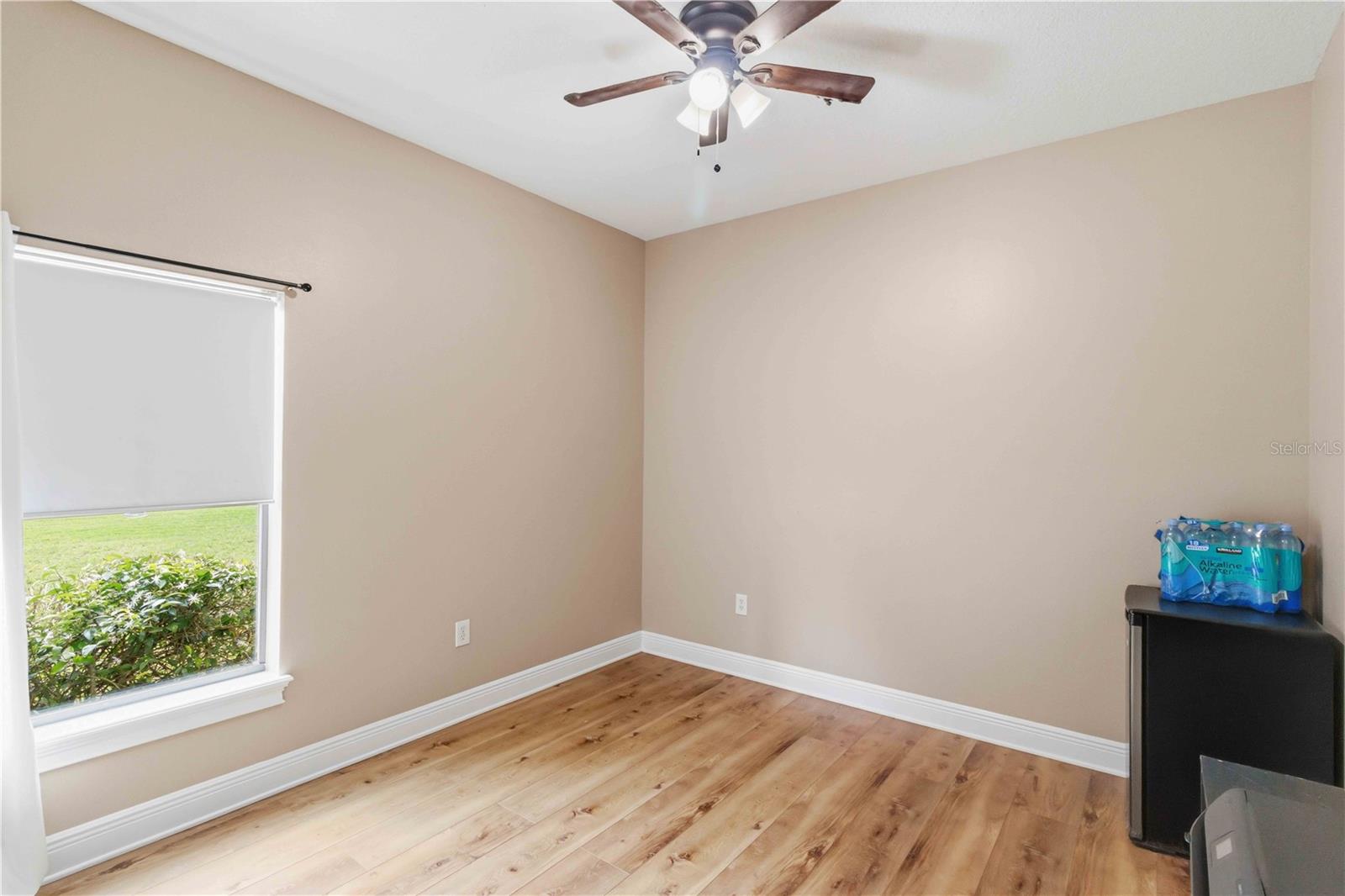 Image 30 of 54 For 15458 Mulholland Road