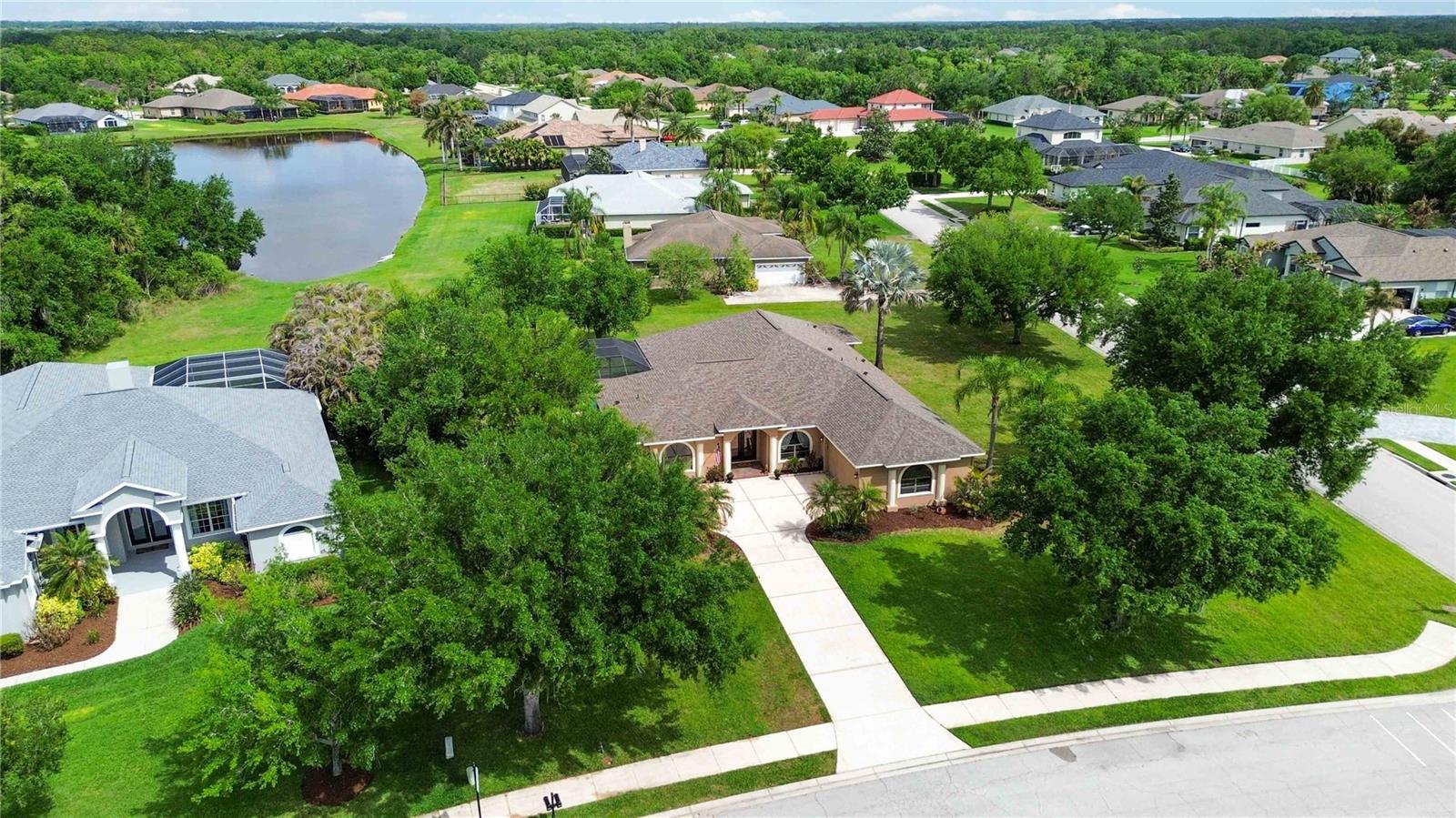 Image 4 of 54 For 15458 Mulholland Road