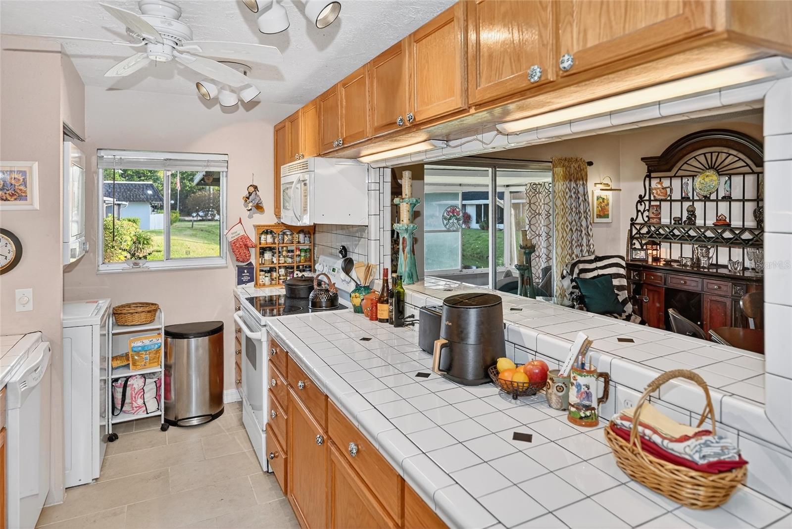 Image 12 of 63 For 4160 Fruitville Road 11