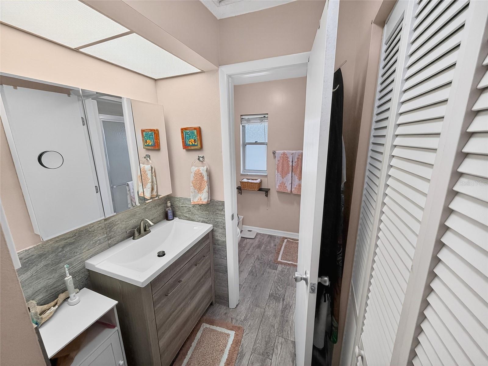 Image 21 of 63 For 4160 Fruitville Road 11