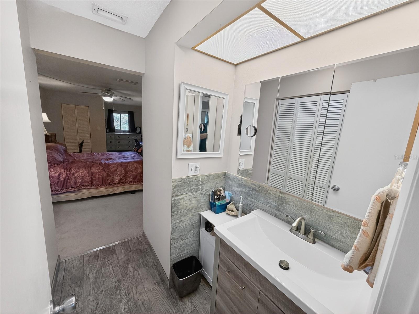 Image 22 of 63 For 4160 Fruitville Road 11