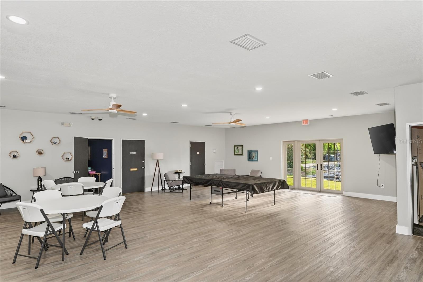 Image 53 of 63 For 4160 Fruitville Road 11