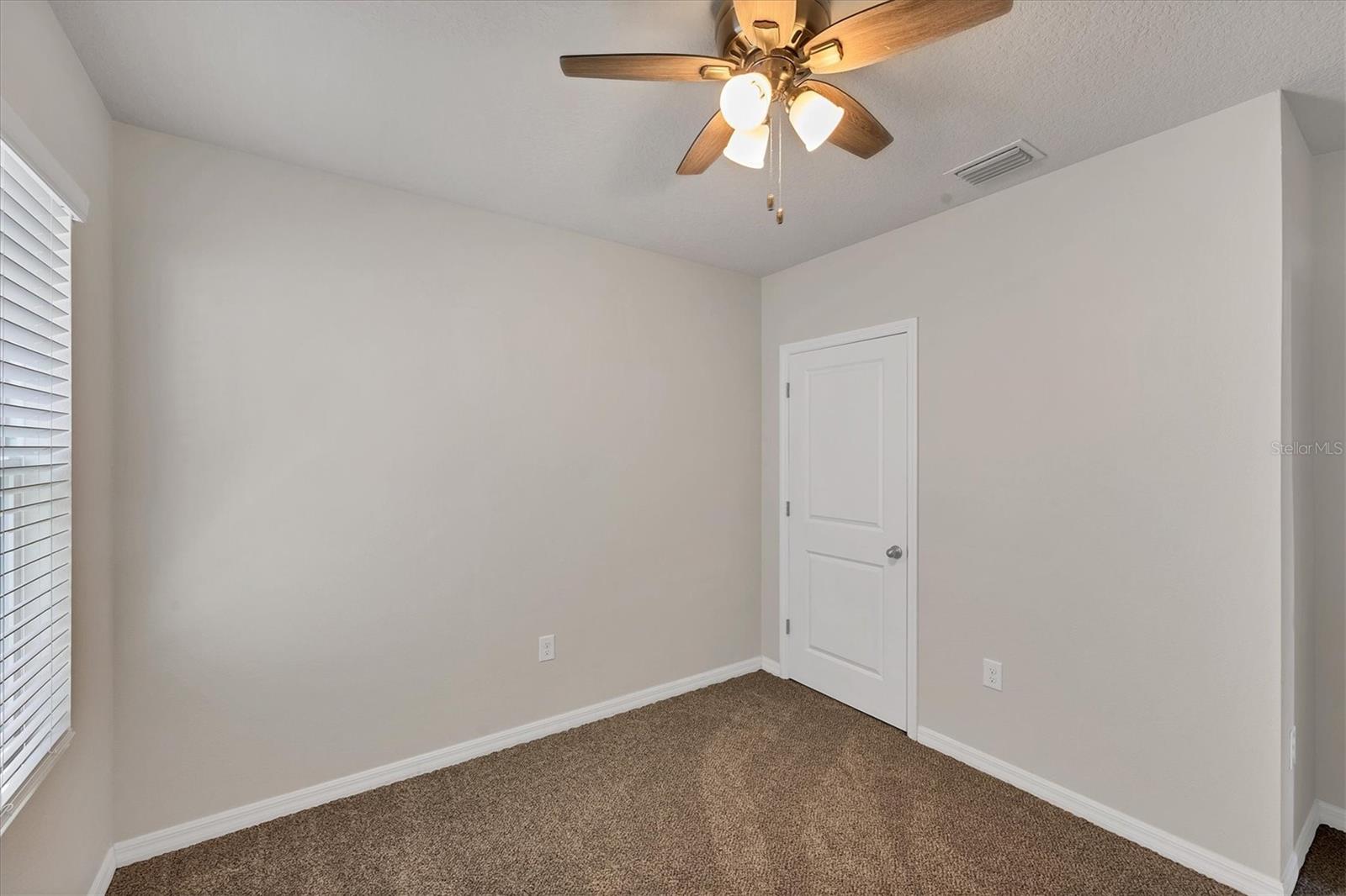 Image 19 of 46 For 153 Tierra Verde Way