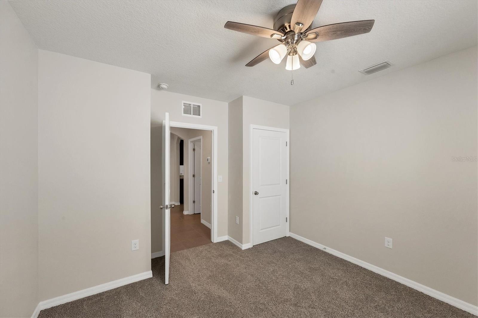 Image 21 of 46 For 153 Tierra Verde Way