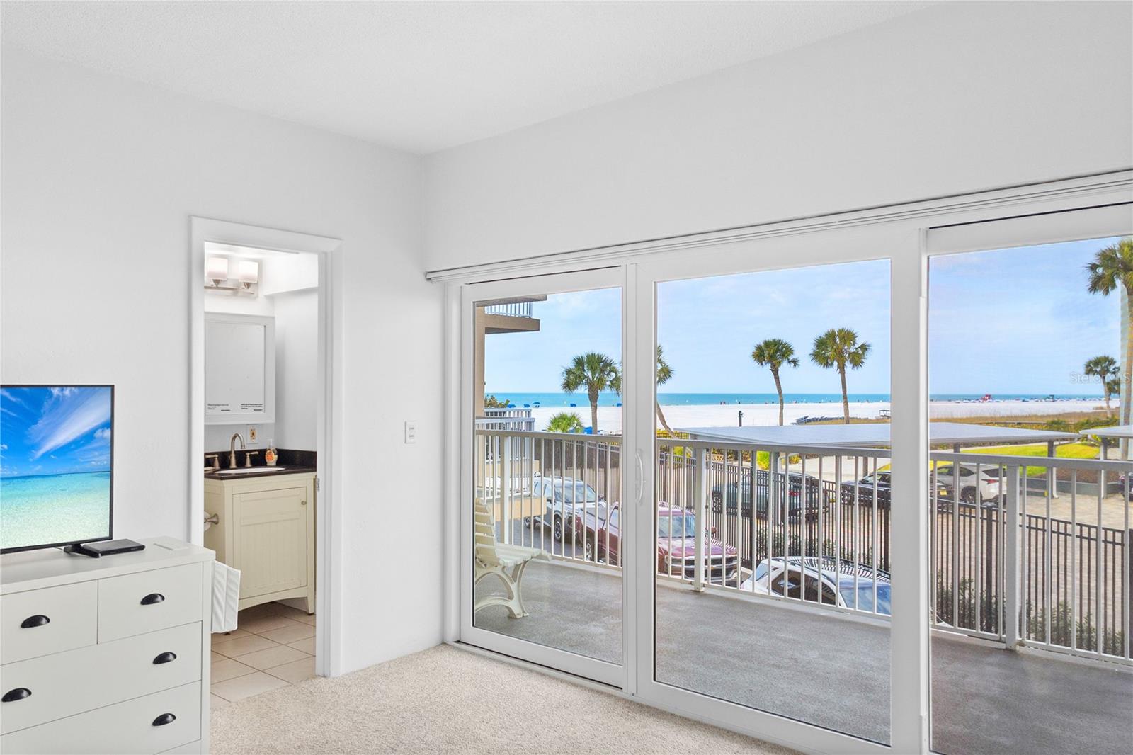 Image 11 of 65 For 5830 Midnight Pass Road T22