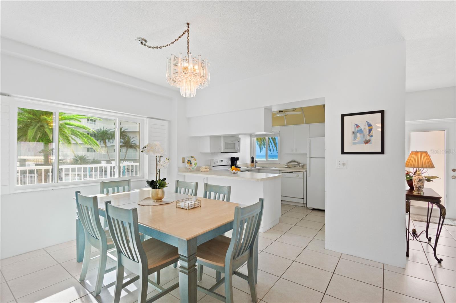 Image 16 of 65 For 5830 Midnight Pass Road T22