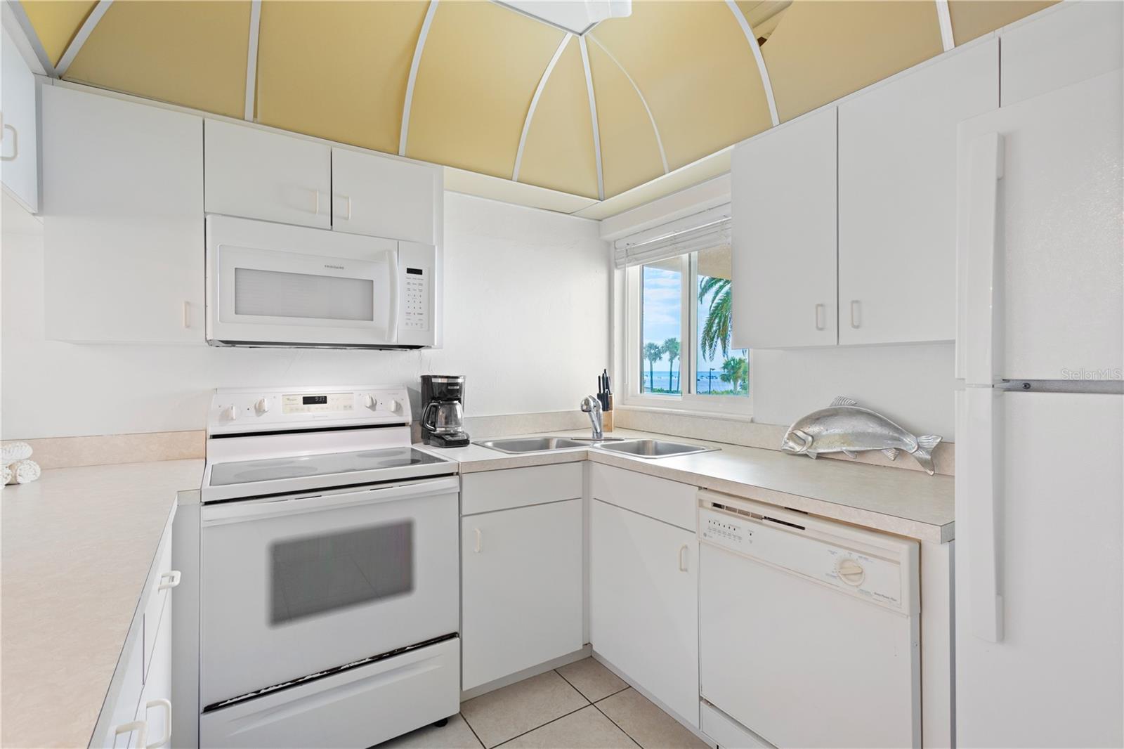 Image 20 of 65 For 5830 Midnight Pass Road T22