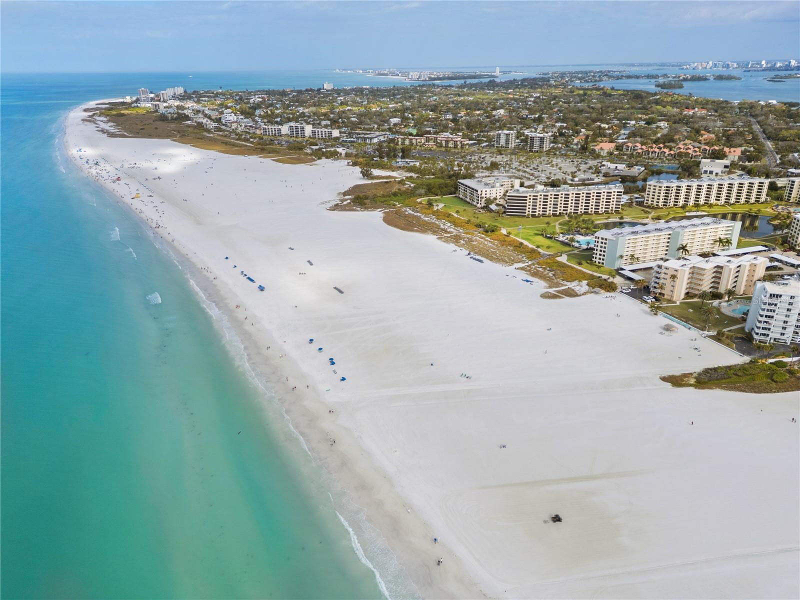 Image 39 of 65 For 5830 Midnight Pass Road T22